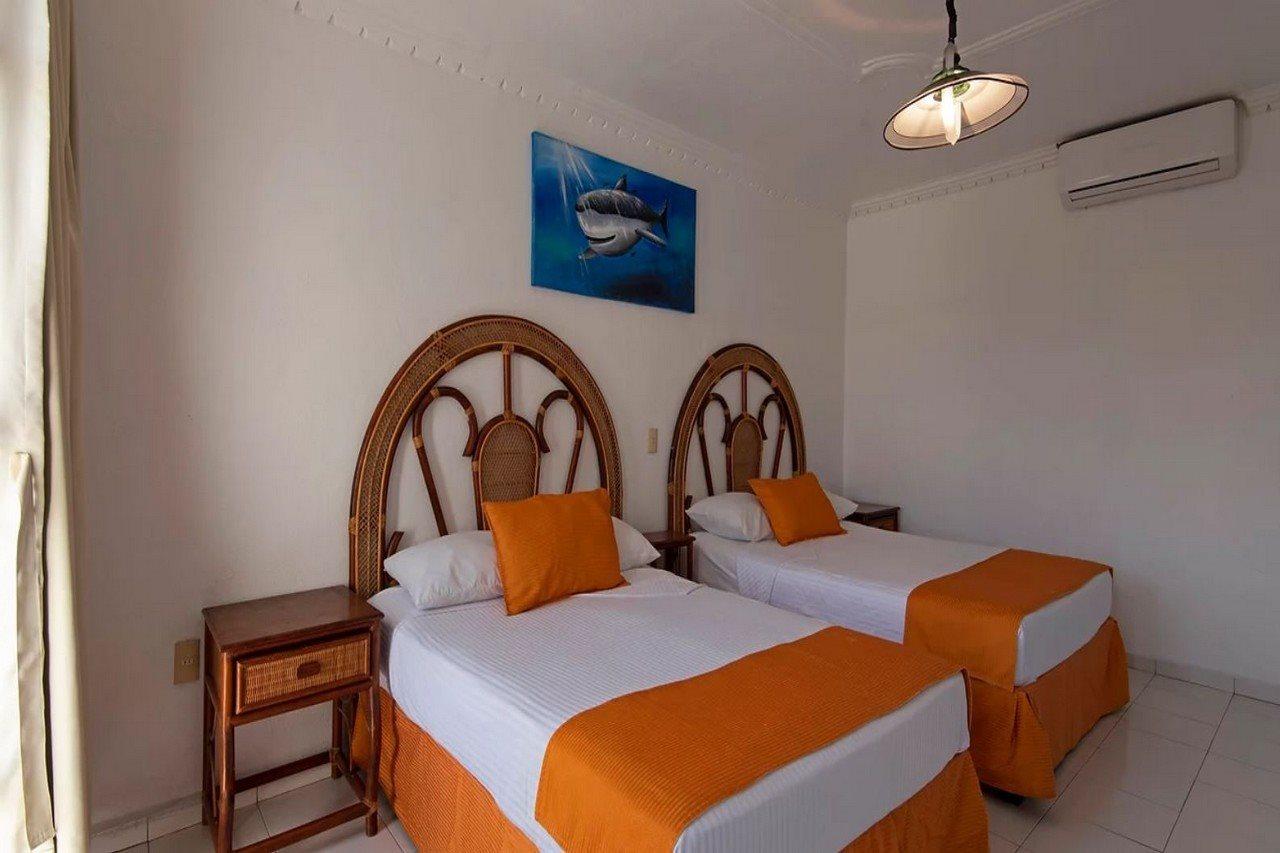 Hotel Fiesta Mexicana Manzanillo Eksteriør billede
