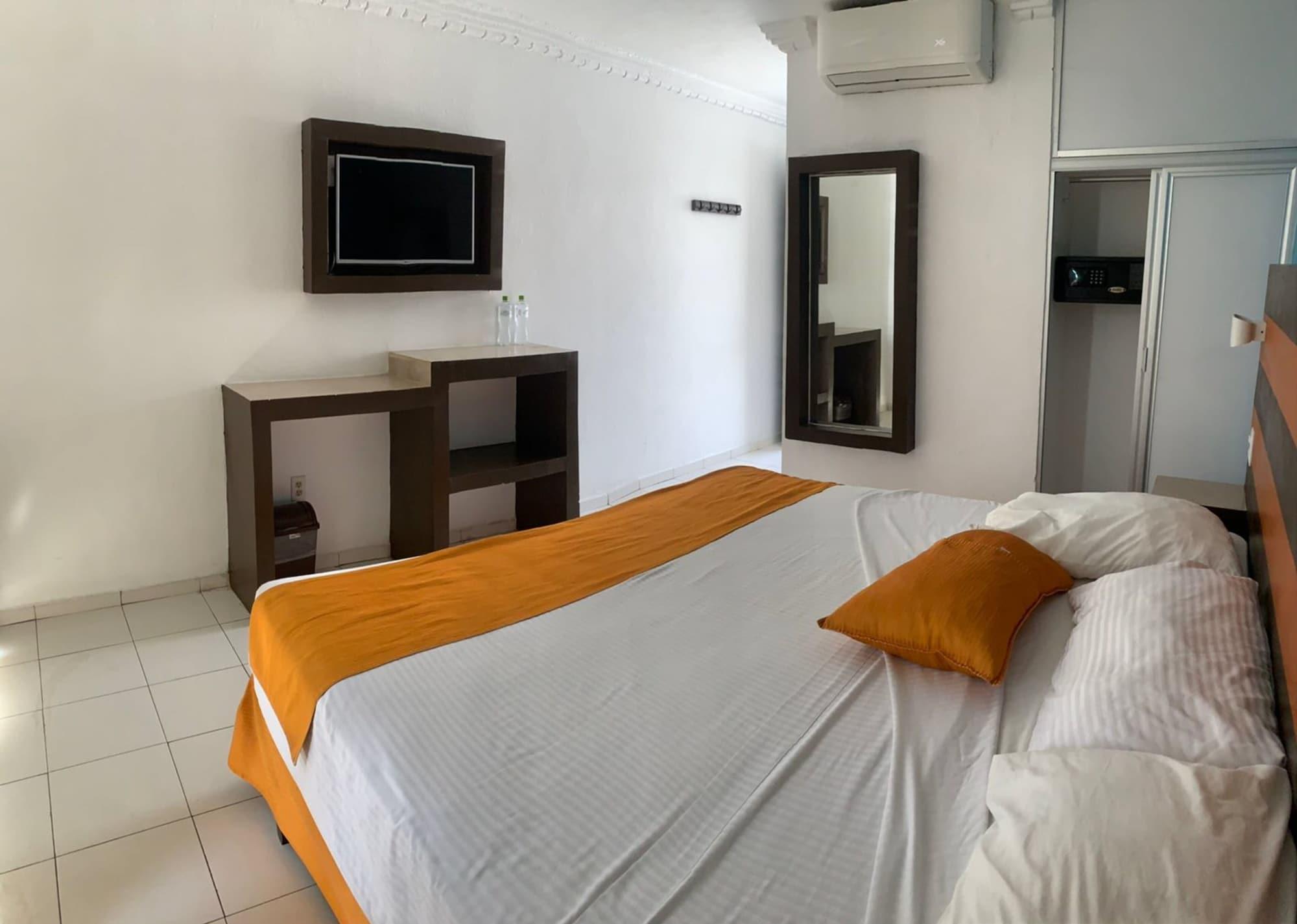 Hotel Fiesta Mexicana Manzanillo Eksteriør billede
