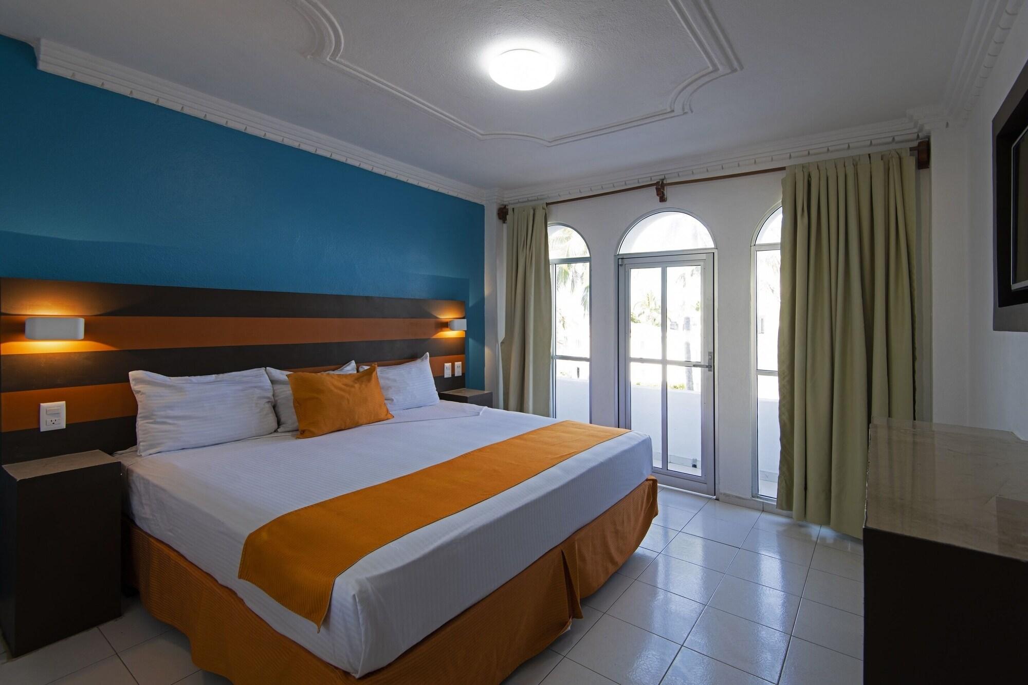 Hotel Fiesta Mexicana Manzanillo Eksteriør billede