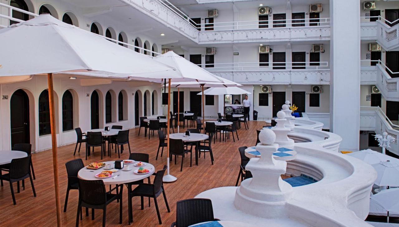 Hotel Fiesta Mexicana Manzanillo Eksteriør billede